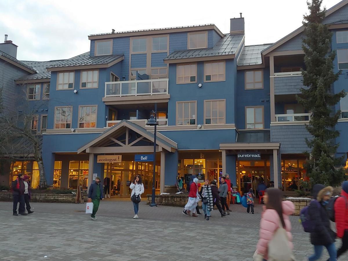 Tyndalstone Lodge 3 Bedroom In The Heart Of Village North Whistler Exterior photo